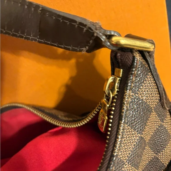 LV Bloomsbury PM Damier Ebene Brown Leather Crossbody/Shoulder Bag - Picture 8 of 17
